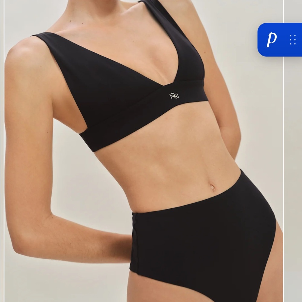 Reformation Azul Bikini Top Black - Size XL
